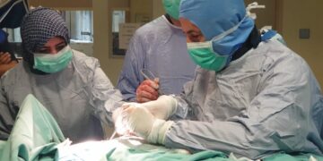 نجاح عملية معقّدة لطفل يُعاني من قصور خلقي في الغدّة الدرقية أثناء فترة الحمل