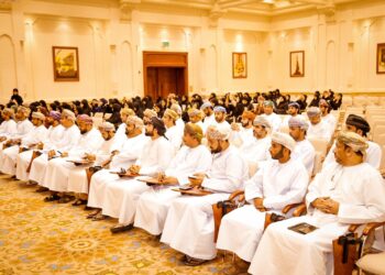 تعريف المنسقين الإعلاميين بمدارس شمال الباطنة بمهارات النشر وإدارة مواقع التواصل الاجتماعي