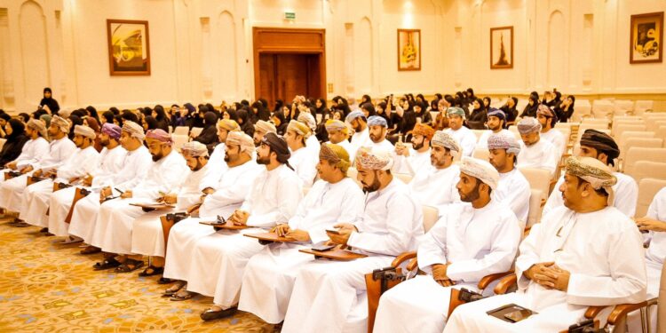 تعريف المنسقين الإعلاميين بمدارس شمال الباطنة بمهارات النشر وإدارة مواقع التواصل الاجتماعي 1 تعريف المنسقين الإعلاميين بمدارس شمال الباطنة بمهارات النشر وإدارة مواقع التواصل الاجتماعي