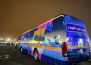 عمانتل تختتم حملتها ” صوب ظفار ” بمبادرات اجتماعية وجماهيرية