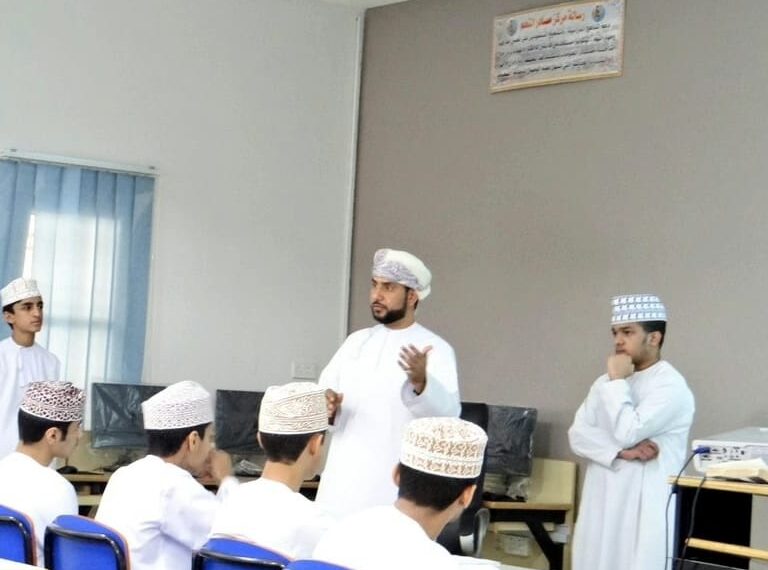 التعريف بأساسيات المناظرات وبناء الموقف بشمال الباطنة 1 التعريف بأساسيات المناظرات وبناء الموقف بشمال الباطنة