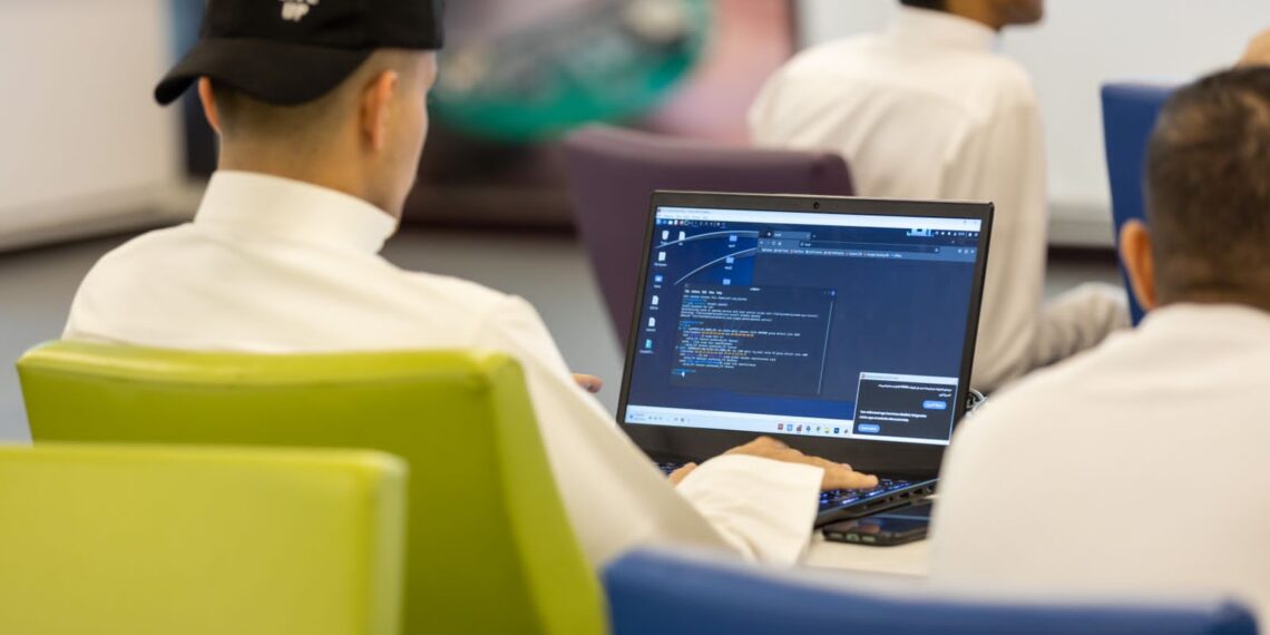 عون التقنية تواصل برامج (الريادة الرقمية في الأمن السيبراني) لتأهيل 33 شابة وشابة لسوق العمل التقني 1 عون التقنية تواصل برامج (الريادة الرقمية في الأمن السيبراني) لتأهيل 33 شابة وشابة لسوق العمل التقني
