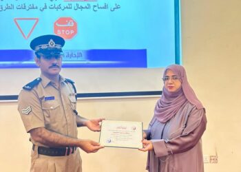 جمعية المرأة العمانية بالخابورة تنفذ محاضرة توعية عن السلامة المرورية