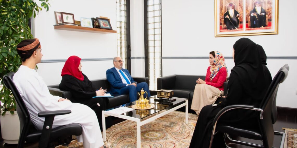 ممثل منظمة الصحة العالمية يزور جامعة السلطان قابوس 1 ممثل منظمة الصحة العالمية يزور جامعة السلطان قابوس