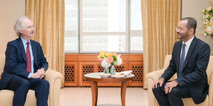 وزيرُ الخارجية يلتقي بعدد من المسؤولين على هامش أعمال الجمعية العامة للأمم المتحدة