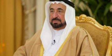 حاكم الشارقة يصل إلى سلطنة عمان