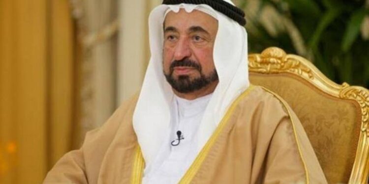 حاكم الشارقة يصل إلى سلطنة عمان