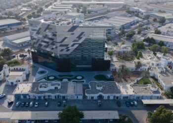 افتتاح مبنى الخدمات والتسهيلات في مدينة الرسيل الصناعية