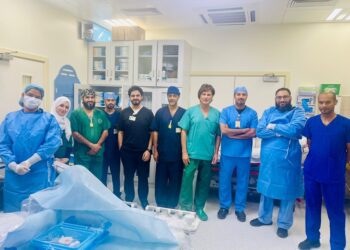 مستشفى جامعة السلطان قابوس يحقق نجاحًا في علاج فتح الشرايين المتكلسة والمسدودة