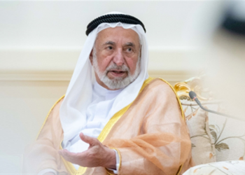 حاكم الشارقة يختتم زيارته الرسمية لسلطنة ⁧‫عُمان