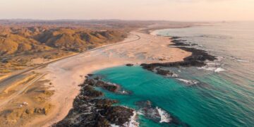 سلطنة عُمان تشارك دول العالم الاحتفال باليوم العالمي للبحر