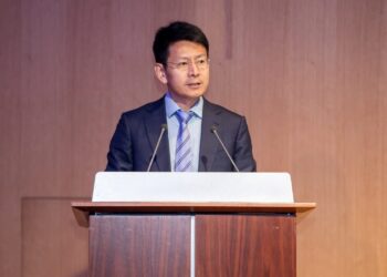 ١٠ طلاب من سلطنة عُمان يشاركون في برنامج هواوي “بذور من أجل المستقبل 2023”