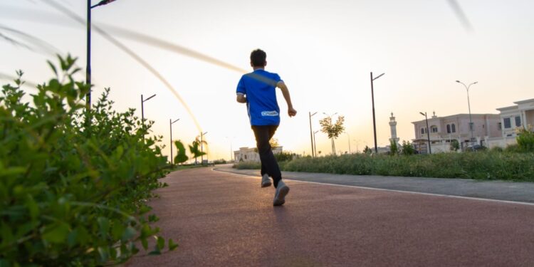 فالي في عُمان تنفذ ممشى صحي في مدينة الطيب بولاية لوى