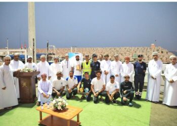 حملة في الخابورة لتنظيف شاطئ وقاع البحر