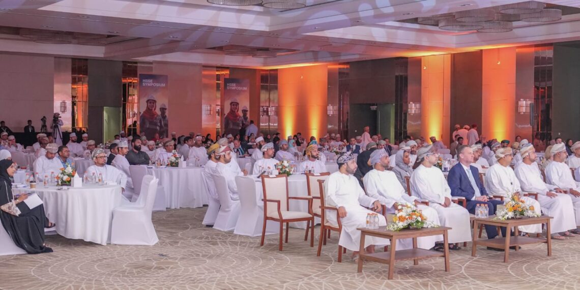 بدء أعمال مؤتمر أوكيو للصحة المهنية والسلامة والأمن والبيئة 1 بنك عُمان العربي يعلن أسماء الفائزين في حملة البطاقات الائتمانية لصيف ٢٠٢٣