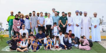 بمشاركة دائرة البلدية .. مركز تمكين لتأهيل الأشخاص ذوي الإعاقة ينظم حملة نظافة بشاطئ الخابورة