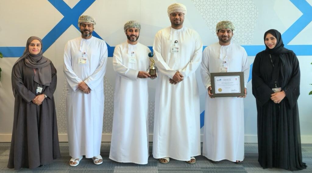 تتويج ميثاق بجائزة عالمية تؤكد ريادته في قطاع الصيْرفة الإسلاميّة لعام 2023 1 تتويج ميثاق بجائزة عالمية تؤكد ريادته في قطاع الصيْرفة الإسلاميّة لعام 2023