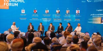 فالي تستعرض رؤيتها لريادة مستقبل الحديد الأخضر في عُمان في منتدى الدقم الاقتصادي