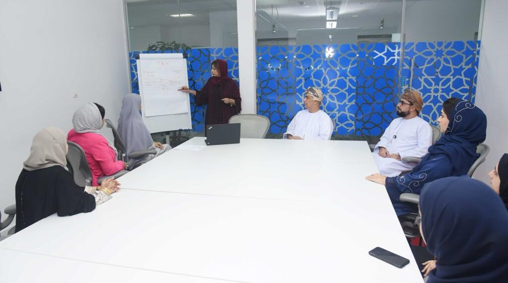 بنك مسقط يفتخر بعمل و بدور الموظفات في مسيرة النجاح والريادة 1 بنك مسقط يفتخر بعمل و بدور الموظفات في مسيرة النجاح والريادة