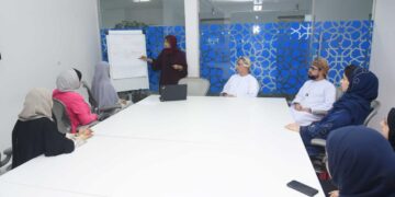 بنك مسقط يفتخر بعمل و بدور الموظفات في مسيرة النجاح والريادة