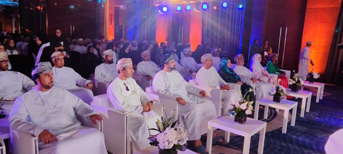 وزير العمل يرعى تخريج 220 خريجًا وخريجةً من برنامج التدريب المقرون بالتوظيف في أوكيو 3 726228f0 c50e 4c35 bca1 4c8bac1a1207