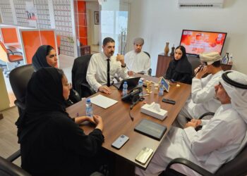 مركز الزبير لتطوير المؤسسات يبدأ في تنفيذ الورشات التدريبية بمبادرة العلامة التجارية “عزم” بالشراكة مع مؤسسة الجسر