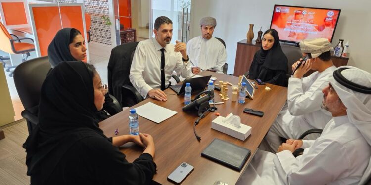 مركز الزبير لتطوير المؤسسات يبدأ في تنفيذ الورشات التدريبية بمبادرة العلامة التجارية “عزم” بالشراكة مع مؤسسة الجسر