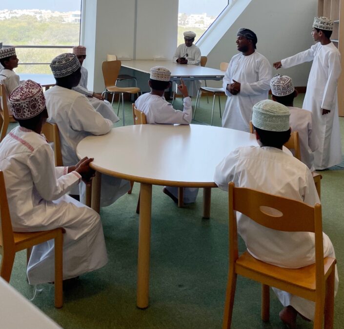 زيارة طلاب مدرسة الشيخ حمدان لمكتبة الأطفال العامة في حملة ضد التنمر 4 902d34ea 2e71 4c95 b85e 99d8ac74c057