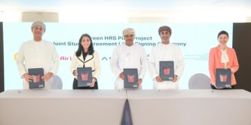 التوقيع على إتفاقية إجراء دراسة مشتركة لإنشاء محطة التزود بوقود الهيدروجين الأخضر بين وزارة النقل و أوكيو النفط العمانية للتسويق واسياد ومجموعة إيرليكيد