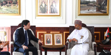 وزير الإعلام اللبناني يزور جامعة السُّلطان قابوس