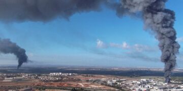 سلطنة عُمان تدعو الفلسطينيين والإسرائيليين إلى ممارسة أقصى درجات ضبط النفس