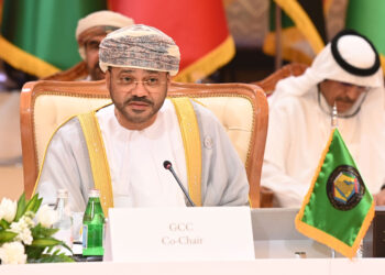 وزير الخارجية يجري اتصالات مع نظرائه وزراء خارجية مجلس التعاون