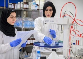 بعد غدٍ.. سلطنة عُمان تحتفل بيوم المرأة العُمانية