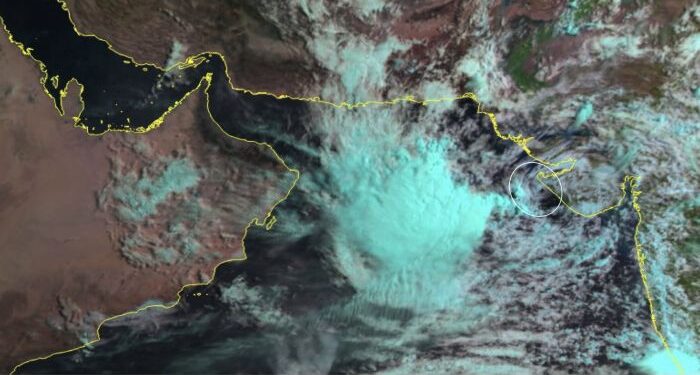 فرص لتشكل اضطراب مداري في بحر العرب خلال 48 ساعة القادمة