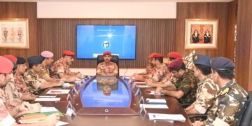 اللجنة العسكرية الرئيسية لإدارة الحالات الطارئة تواصل اجتماعاتها للتعامل مع تأثيرات الحالة المدارية