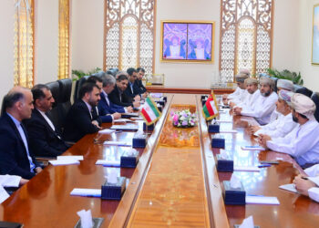 سلطنة عُمان والجمهورية الإسلامية الإيرانية تعقدان جلسة مباحثات في مجالات الاتصالات وتقنية المعلومات