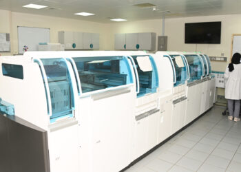 وزارة الصحة تفتتح مختبر البلمرة الجزيئي بمستشفى خولة