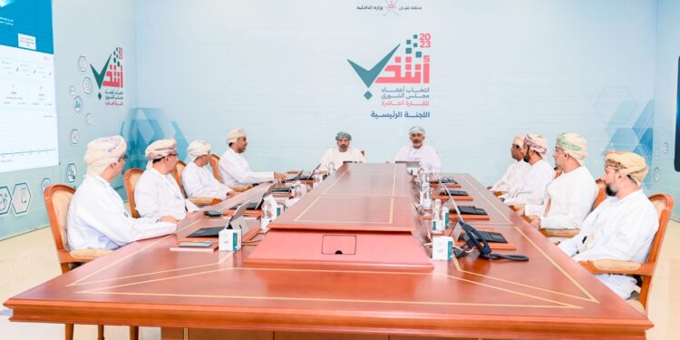 وزيرُ الداخلية يتابع سير العملية الانتخابية