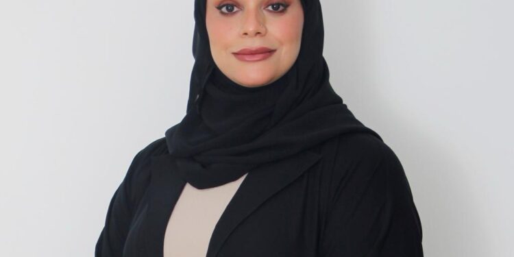 بنك مسقط يفتخر بعمل و بدور الموظفات في مسيرة النجاح والريادة