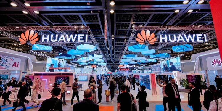 هواوي تركز في جيتكس جلوبال 2023 على كيفية توظيف حلول الذكاء التكنولوجي لتطوير مستقبل أعمال القطاعات والصناعات