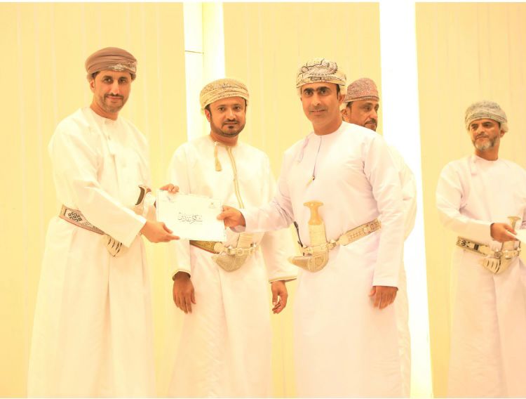 33403f7d 7561 48d6 ad59 98f6833a2b9e