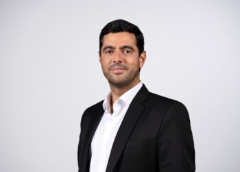 بنك عُمان العربي يستمر في تمكين الكوادر النسائية من قائدات الغد