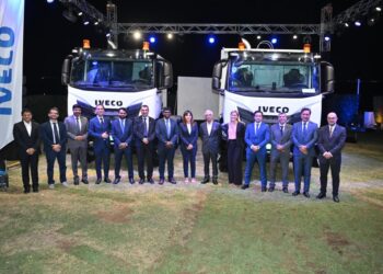 IVECO و شركة مسقط أوفرسيز لتجارة المعدات تطلقان شاحنة الطرق الوعرة