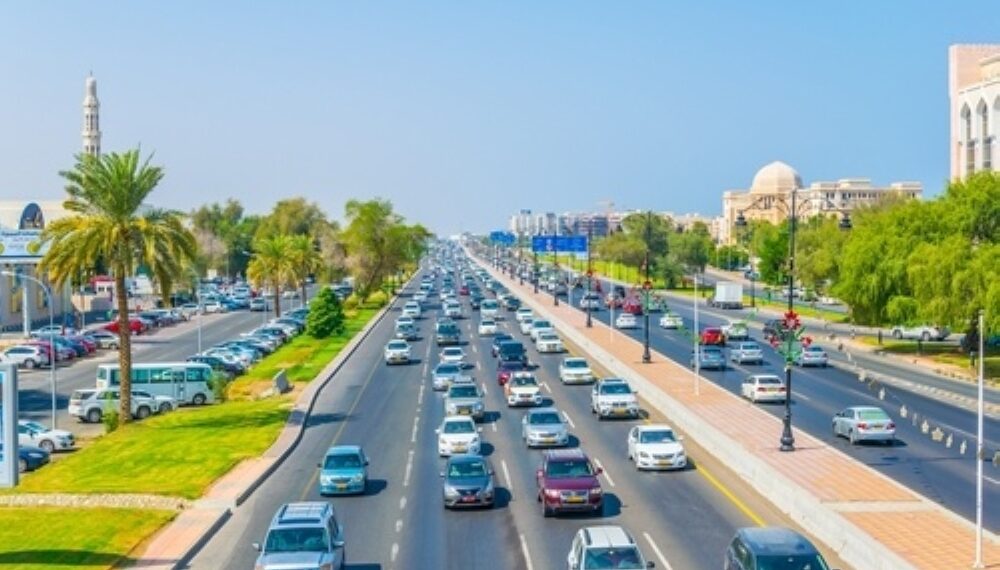 بدءًا من مساء اليوم.. منع وقوف المركبات على جانبّي شارع السلطان قابوس 1 بدءًا من مساء اليوم.. منع وقوف المركبات على جانبّي شارع السلطان قابوس
