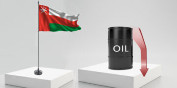 سعر نفط عُمان ينخفض 60 سنتًا