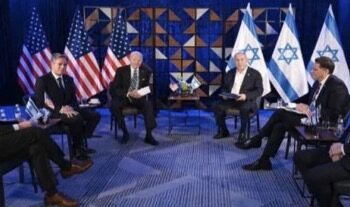 رَكْلُ نتنياهو كفيل ٌبإنزاله عن شجرته العالية