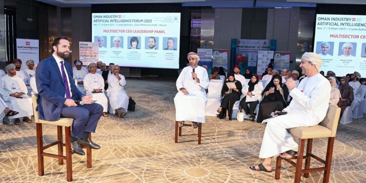 منتدى “عُمان لصناعة الذكاء الاصطناعي” يستعرض دور هذا القطاع في تحقيق التنمية المستدامة