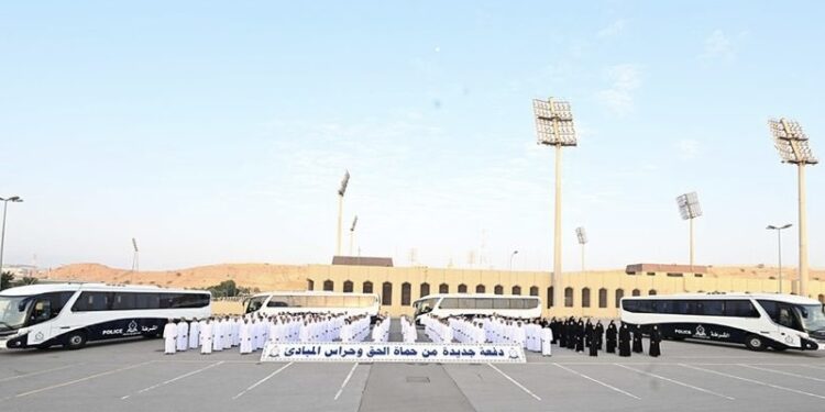 الشرطة توظف دفعة جديد من المواطنين