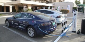 عدد السيارات الكهربائية في سلطنة عُمان يتجاوز الـ 400 سيارة و100 نقطة شحن