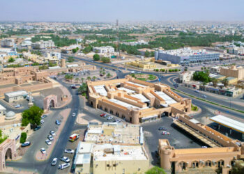 محافظة البريمي.. والاهتمام بقطاعات البُنى الأساسية التي تشكّل حركة التنمية بكل جوانبها